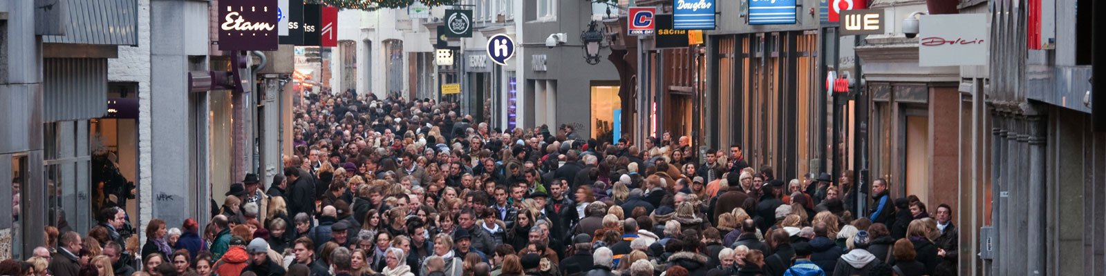 Drukke Winkelstraat_15144_head_large.jpg